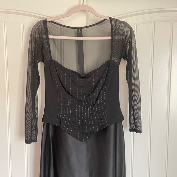 Tadashi Shoji vintage corset black gown size medium - Picture 9 of 11